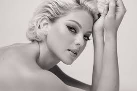 Amanda Pacheco — englephoto.com/blog/