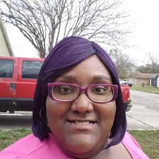 What's the procedure when you mention the 'It Girls' from the early 2000's?  Make a list of their best fashion, beauty, and red carpet moments but don't  forget to highlight their extensive