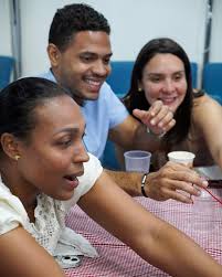 Por motivos de la incidencia de la tormenta tropical Fred, hoy estaremos  laborando hasta la 1:00pm. Disculpen los inconvenientes. ¡Dios les guarde!  #WeareMECS