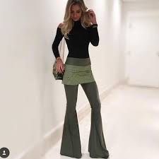 Calça De Couro Boca De Sino Calca Mara Da Andrea Bogosian Que Chegou Na Mammoth Boca De Sino E Mini Saia Em Couro Arrebentou Itsevolutionbaby Maceio Mul Looks Moda Moda Calca Thai
