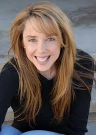 Lorelei Hill's Instagram, Twitter & Facebook