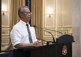 Tan sri muhyiddin yassin pada sidang media di kediamannya di kuala lumpur hari ini menceritakan bagaimana keputusan. Nak Tahu Rahsia Penampilan Pm Perunding Imej Ini Kongsi Maksud Di Sebalik Kemeja Putih Lengan Dilipat Hingga Ke Sut Lengkap Mode Mstar