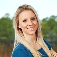 Sarah Holley's Instagram, Twitter & Facebook