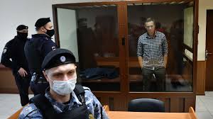 Когда вы стали торговать своим дедушкой? Ekspert Obyasnila Zachem Navalnyj Na Sude Sam Zagonyal Sebya V Tyurmu Ria Novosti 20 02 2021