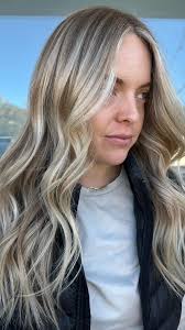 She’s blended and beautiful @wellahair @wellahairusa , #hairgoals  #hairinspiration #wellahair #wellaprofessional #askforwella #blondehair  #hairoftheday #azhairstylist #azhair