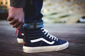 Les chaussures de sécurité montantes homme sont particulièrement adaptées pour les conditions de dans cette section, nous vous proposons différents modèles de chaussures montantes hom. 1001 Idees Basket Montante Homme Un Oeil Dans Le Retro Chaussure Mode Chaussures De Sport Mode Basket Montant Homme