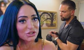 Jersey Shore Family Vacation: Angelina Pivarnick brings pumped up new beau  Vinny 2.0 to New Orleans | Daily Mail Online