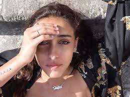 Created by video editor #video editor видео giulia amici 2021 канала lovatics dreams. Giulia Stabile Di Amici 2021 Il Tatuaggio Sul Polso E Un Omaggio Alla Sua Passione Per La Danza