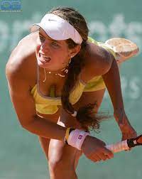 Tennis Handshakes on X: #goerges 🔥🔥😍😍🤤🤤 t.co1oQoSYoI9h  X