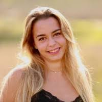 Anna Scharf's Instagram, Twitter & Facebook