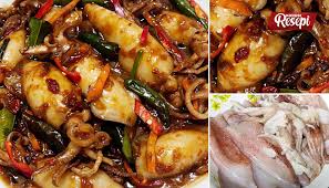Goreng sebentar hingga kulit berubah warna. Sotong Masak Paprik