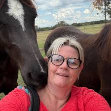 I can endure a lot of things at work without losing my cool…But having my  'best pens' go missing is not one of them…😅🤣