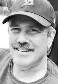 Mark Izzard's Instagram, Twitter & Facebook