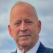 Charles Meade's Instagram, Twitter & Facebook