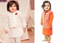 The Beautiful Dresses Make Them More Cute And Innocent So Here Some Beautiful Baby Boy Dresses For Weddings In Pak Boys Dress Baby Boy Dress Childrens Clothes