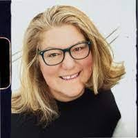 Joni Benton's Instagram, Twitter & Facebook