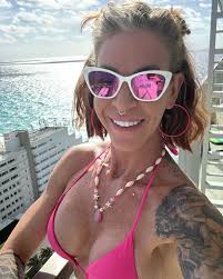 Kristy Starr ⭐️TeamStarr ⭐️ 💍 (@tattooed_fitgirl) • Instagram photos and  videos