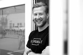 We have information on 1 result for dennis lawrenz, including phone numbers and addresses. Die Sporthalle Das Community Gym Bergisch Gladbach Dennis Marquardt