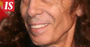 Ronnie James Dion huhuttiin kuolleen