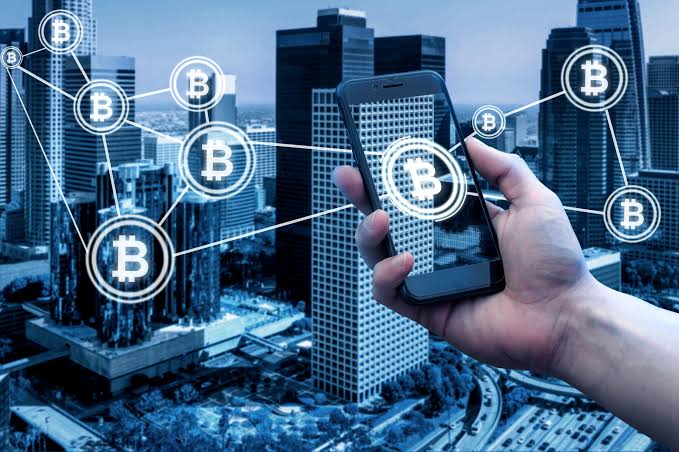 Blockchain Beyond Crypto: Real-World Applications & Use Cases