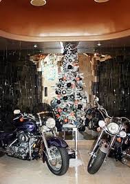 Nice tree awesome decorations merry christmas!harley davidson people is a channel about all the people who own a harley davidson. Harley Davidson Christmas Tree I Love Harley Bikes Harley Bikes Harley Harley Davidson