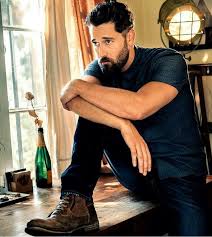 Ryan Eggold Photography Poses For Men Good Looking Men Poses For Men