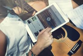 This is ein bett im kornfeld by beat marty on vimeo, the home for high quality videos and the people who love them. Die 50 Besten Leichten Gitarrenlieder Fur Anfanger Fortgeschrittene