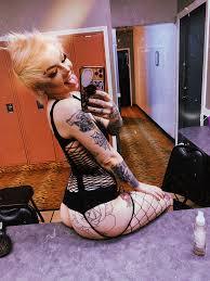 TW Pornstars - PinupBarbie🤍. Twitter. RT if you love ass tattoos 🍑. 12:11  AM - 23 Feb 2023