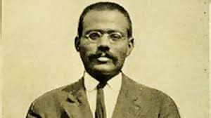 Thread by @Bihar_ke_lala: A lot of my educated friends from other side of  the political spectrum have started dissing Vinayak Damodar Savarkar, a  freedom fighter, tak…