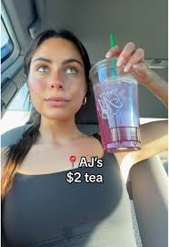 blueberry lavender tea + bit of lemonade #scottsdalearizona #ajs #ajstea  #arizonafoodie #arizonaspots #scottsdalecoffee #teaaddict  #creatorsearchinsights