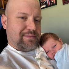 Bryan Ballas (@ballas_bryan)