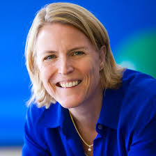 Sarah Blanton's Instagram, Twitter & Facebook