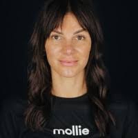 Mollie Raymond's Instagram, Twitter & Facebook