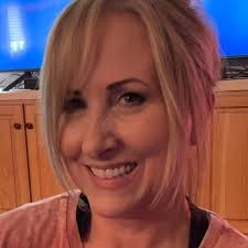 12 Things Introverts Don't Like 😫 1. Forced small talk. 2. Crowded, noisy  spaces. 3. Interruptions during quiet time. 4. Being the center of  attention. 5. Unnecessary phone calls. 6. Overly clingy