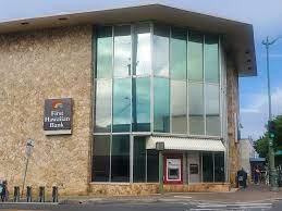 Bank of hawaii, honolulu, hi. 3 Hawaii Banks Adopt Covid 19 Vaccine Testing Requirement For Employees Khon2