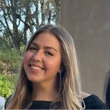 I'm looking for a sharp brand copywriter to help our team better engage and  show up for creators across Instagram, Facebook, and Threads. It's a  contract role with plenty of room to