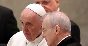 Pope Francis continues to shun protective mask despite "this lady called  COVID"