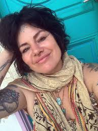 Profiel voor Constance Hall