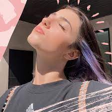She had started her tiktok channel in june 2015 and has amassed more than 110 million followers on the platform, with the first 5 million followers coming within the. Charli D Amelio S Hair Stylist On Peek A Boo 50 50 Hair Glamour Uk