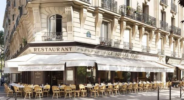 1 Rue Antoine Vollon – Un bistrot historique au chic intemporel face au square, revisitant les classiques parisiens dans un cadre patiné d'une élégance rare.