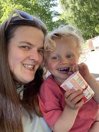 Catrin Roberts-Condon is fundraising for bigmoose