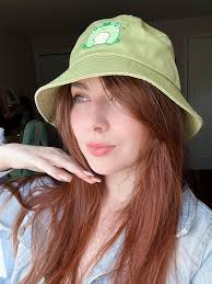 I thought you guys might enjoy this froggy hat I made!