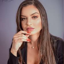 Dra. Amanda Sales Fernandes opiniões