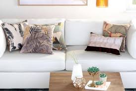 Safari living room decorating ideas decorating with a safari theme will require some planning and perhaps a little smoke and mirrors. 15 Jungle Themed Room Ideas That Sizzle Living Spaces