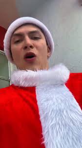 Max Santillan Mx (@ellocomaxgdl) • Threads, Say more