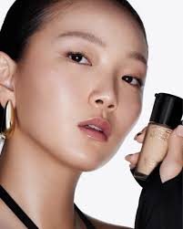 Two's a crowd, THREE's a Powder Kiss party 💄💄💄. The ultra-weightless  moisture-matte formula you love now delivers the full-coverage colour  you've been craving with all-new Powder Kiss Velvet Blur Slim Stick.  #MACPowderKiss