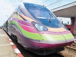 Distanţă aeriană km, distanţă rutieră km. Softronic Trenul Electric Hyperion Care Poate Atinge 160 Km OrÄƒ Face Trei Ore Si Un Sfert Pe Ruta Craiova Bucuresti Durata CÄƒlÄƒtoriei Pe AceastÄƒ RutÄƒ Este Mai Mare Cu O OrÄƒ FaÅ£Äƒ