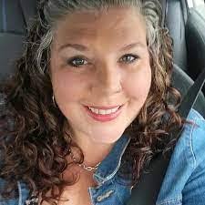 Darlene Simms's Instagram, Twitter & Facebook