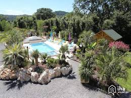 Découvrez les coulisses du film réalisé par éric lavaine, qui met en scène florence foresti, guillaume de tonquédec, franck dubosc et lambert wilson. Location Gite Maison A Anduze Iha 47453