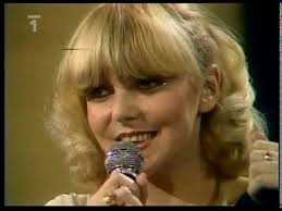 Minimálně do října nebude vystupovat. Hana Zagorova Kapky 1980 Youtube